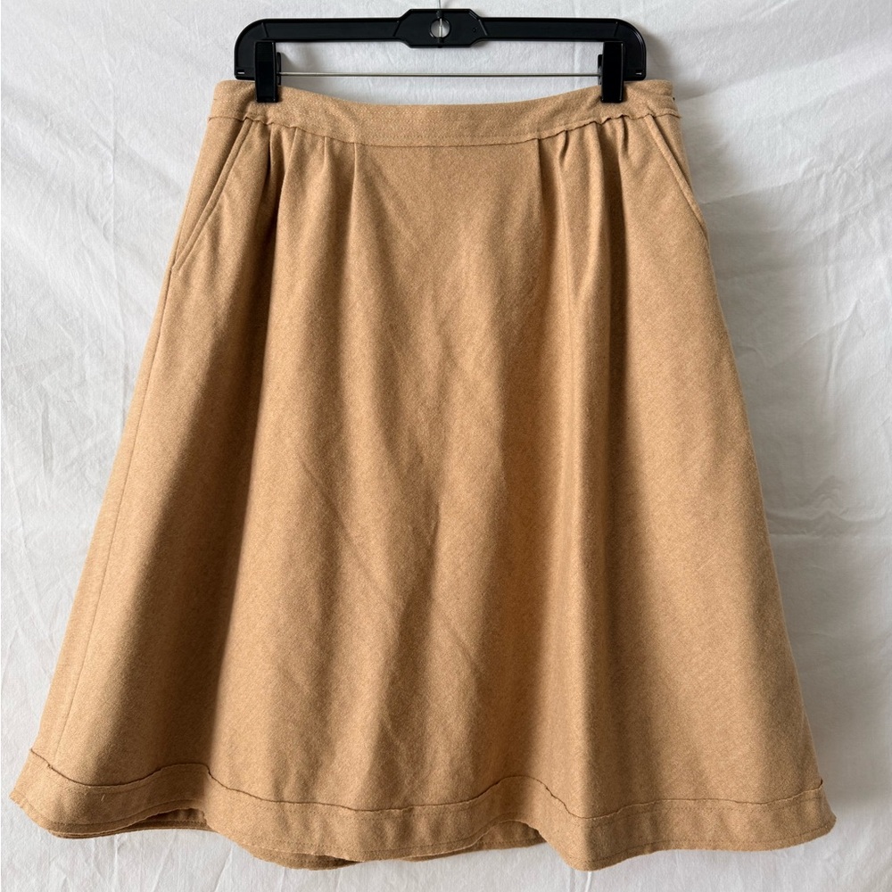 Banana Republic A-Line Tan 100% wool Skirt